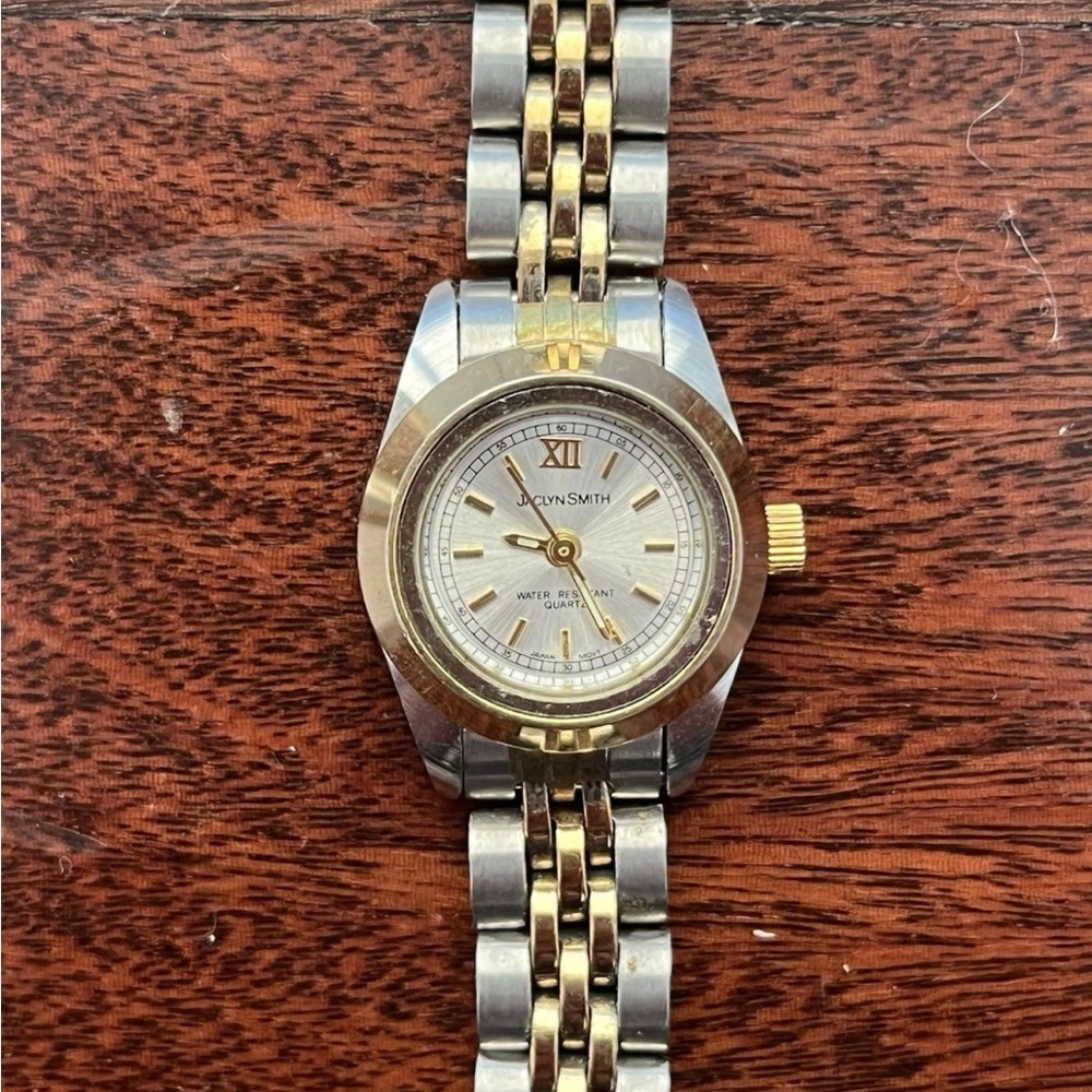 Vintage Jaclyn Smith Ladies’ Watch NOT WORKING